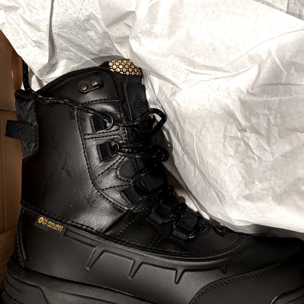 Columbia Women's Bugaboot Celsius Snow Boot with Omni Heat